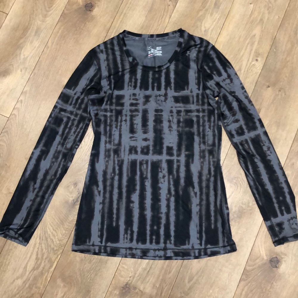 Under Armour fitted heat gear long sleeve